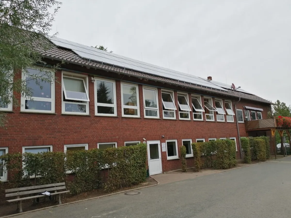 Grundschule Rinteln mit Photovoltaikanlage